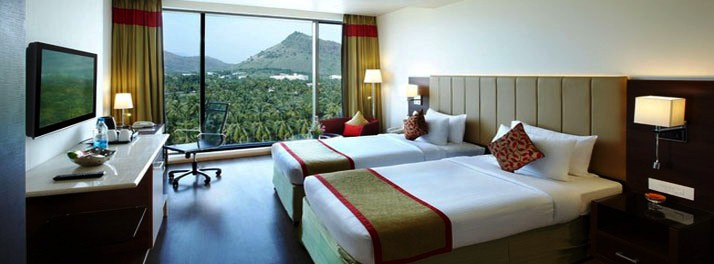 678/Park Plaza - Salem 08.jpg